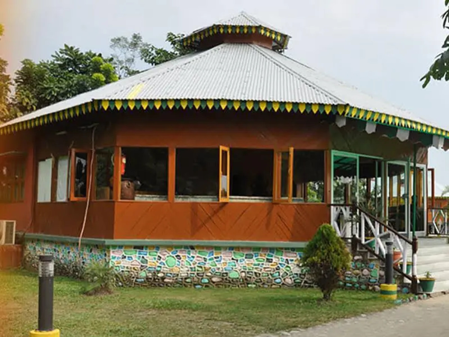 Resort Suncity Lataguri