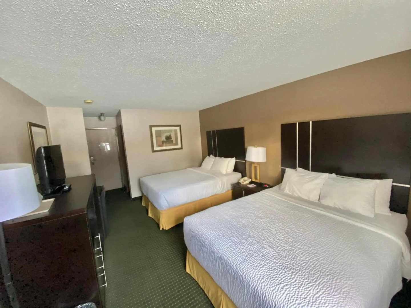 Ramada by Wyndham Whitecourt