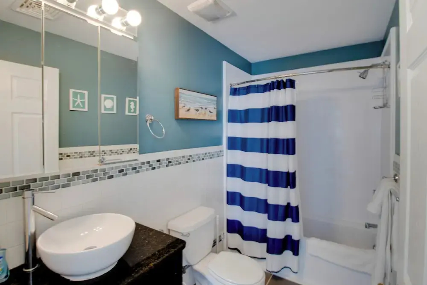 Charming Somers Point House w/ Private Pool!