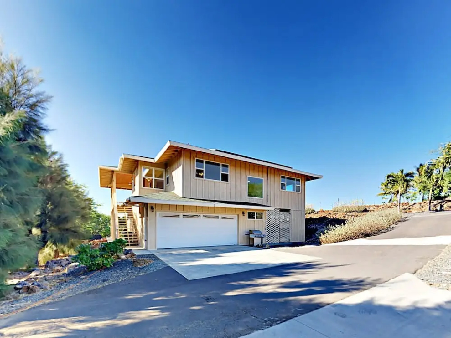 Kauhiwai Home 2 Bedrooms 2 Bathrooms Home