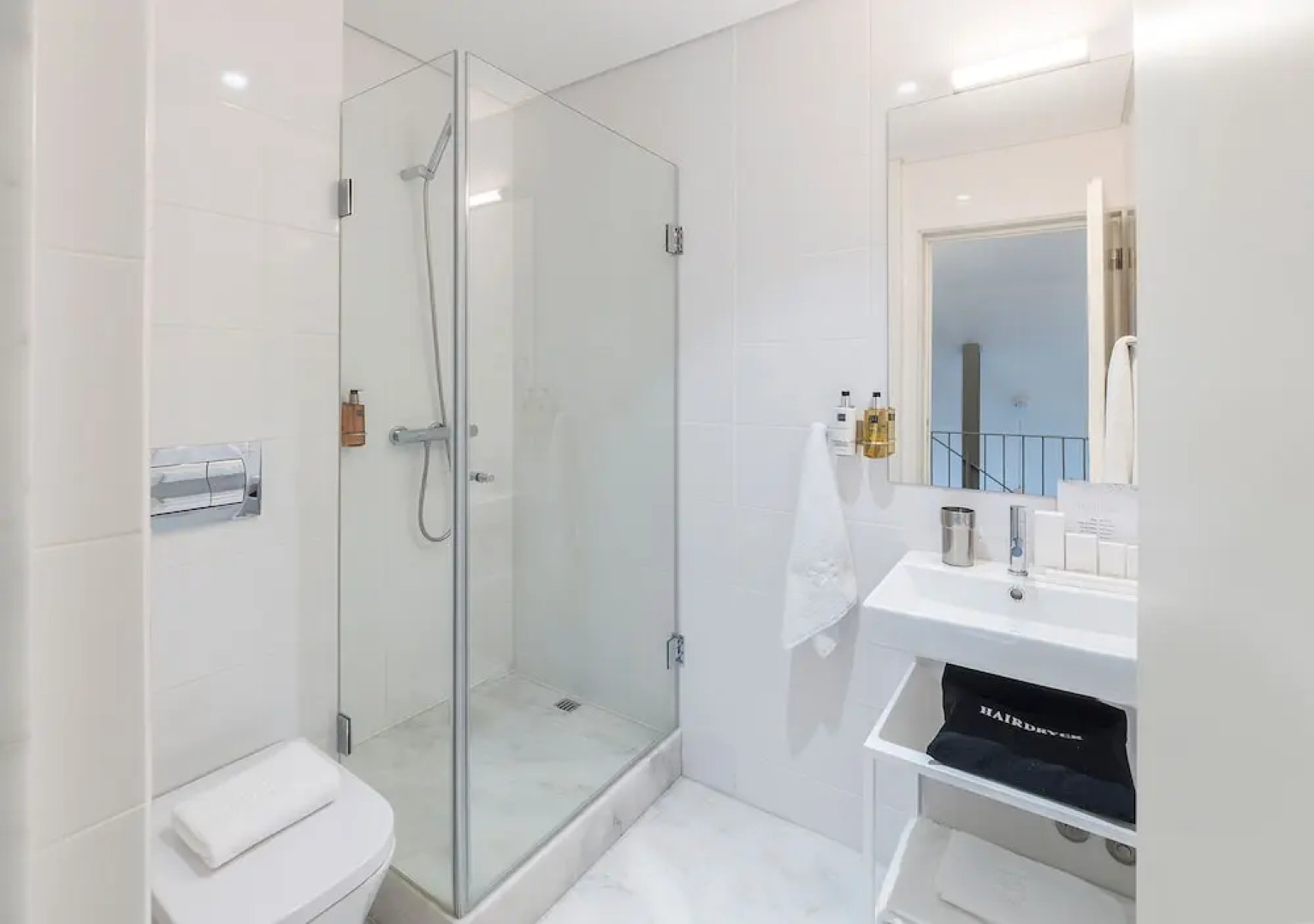 Отель UMA Santa Catarina - Pool & Fitness 