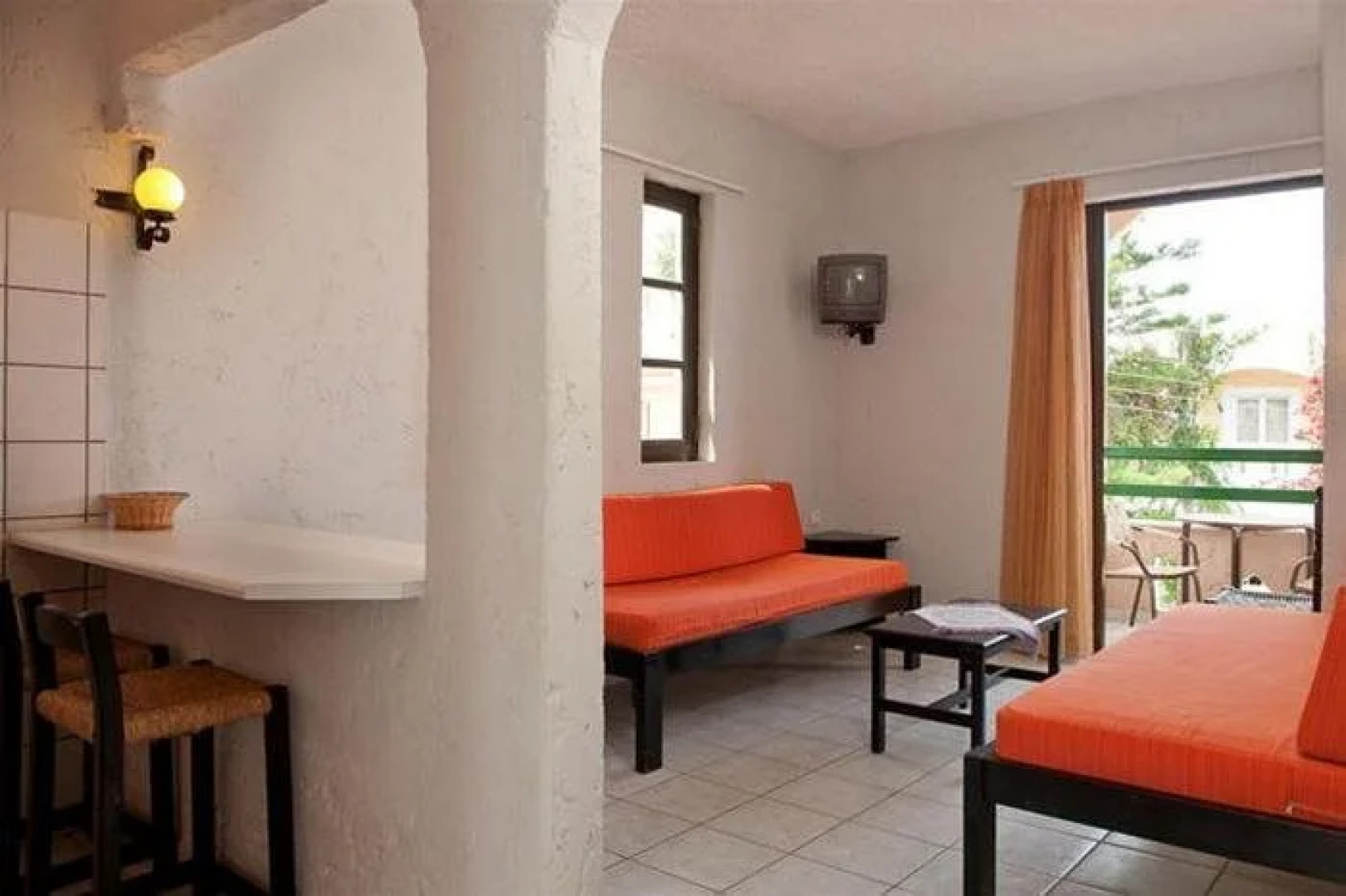 Bella Casita Family Apartments