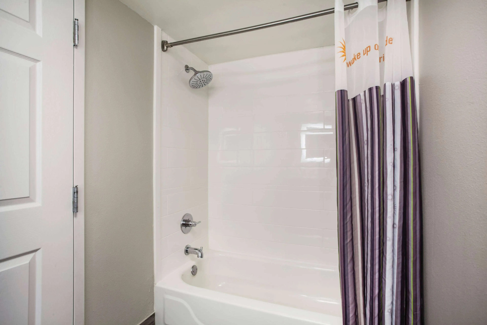 La Quinta Inn & Suites by Wyndham Clearwater South