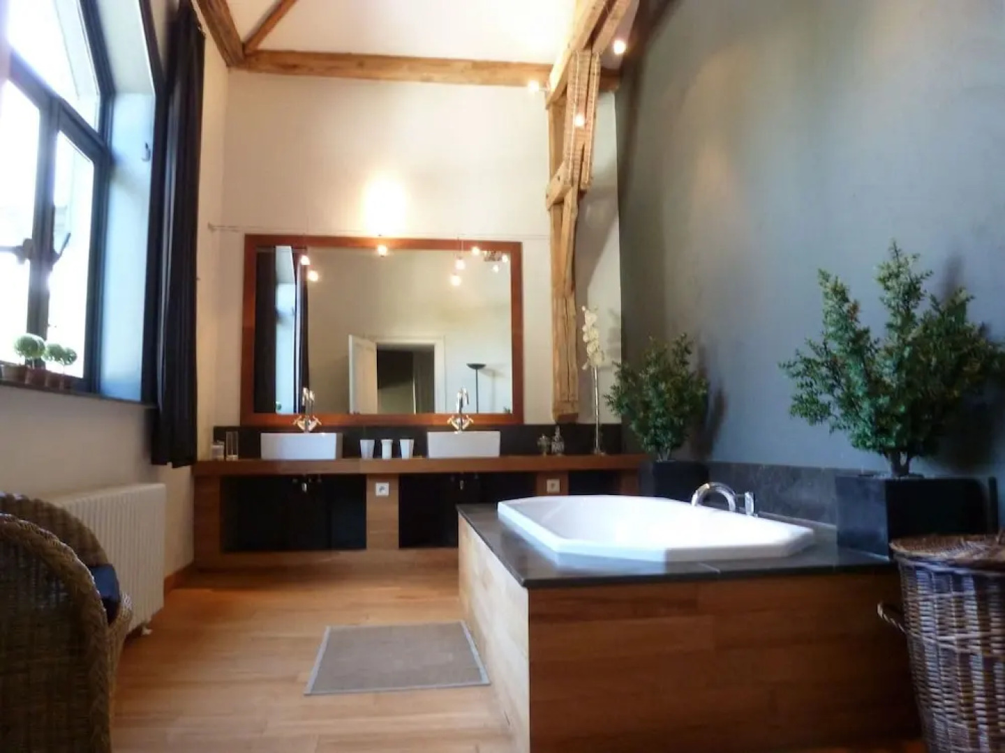 Luxury Mansion in Hastière-par-delà With Swimming Pool