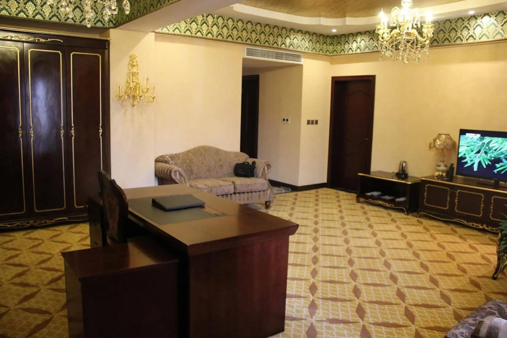 Tibet Taicheng Hotel