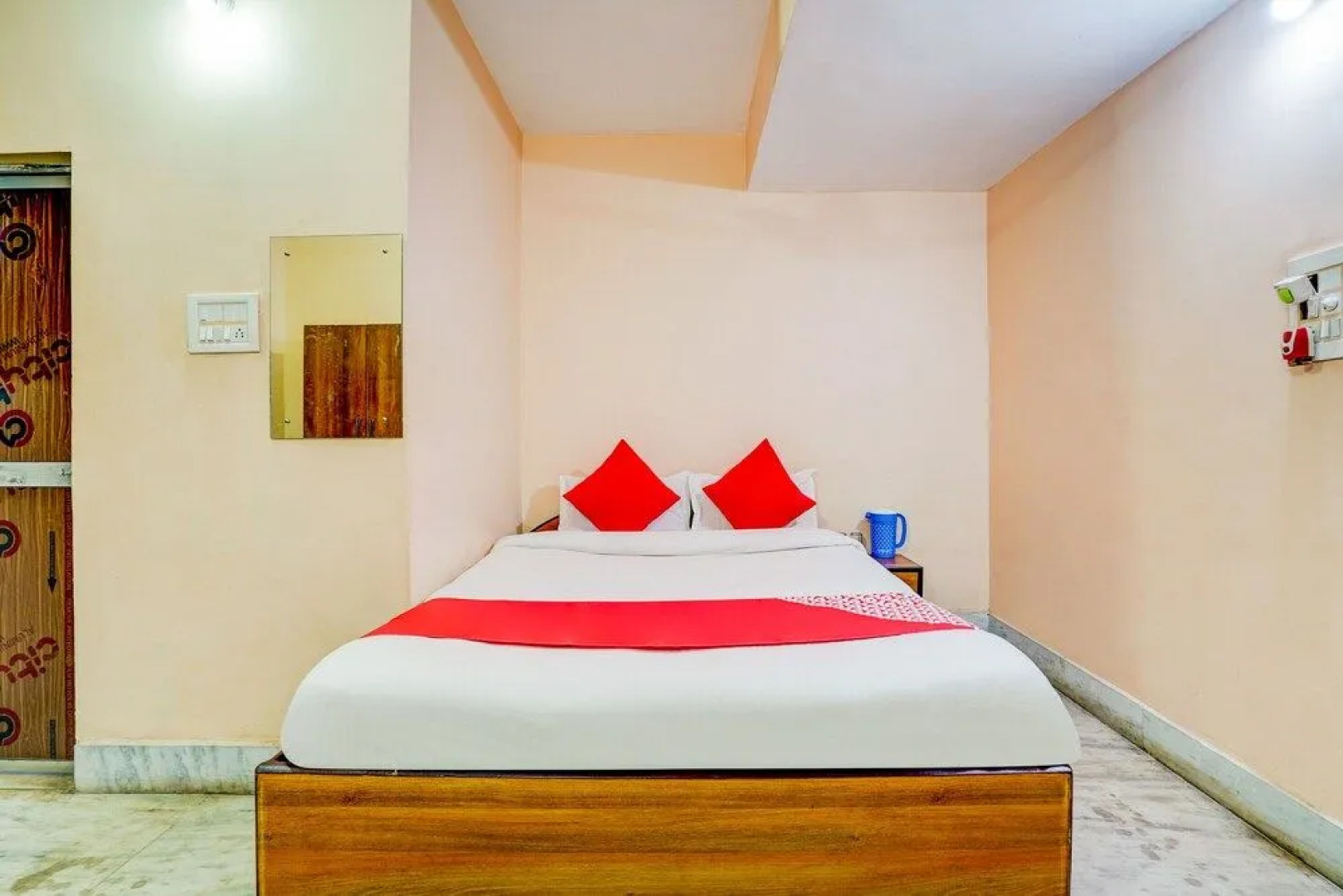 OYO 19609 Hotel Rajprabha