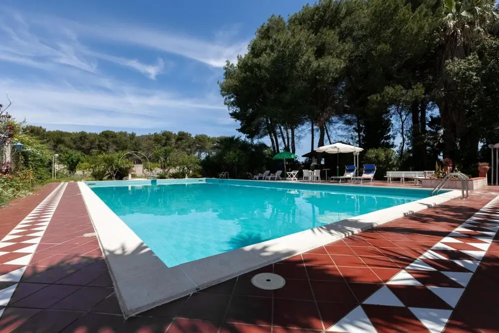 Villa Carmen With Garden And Pool