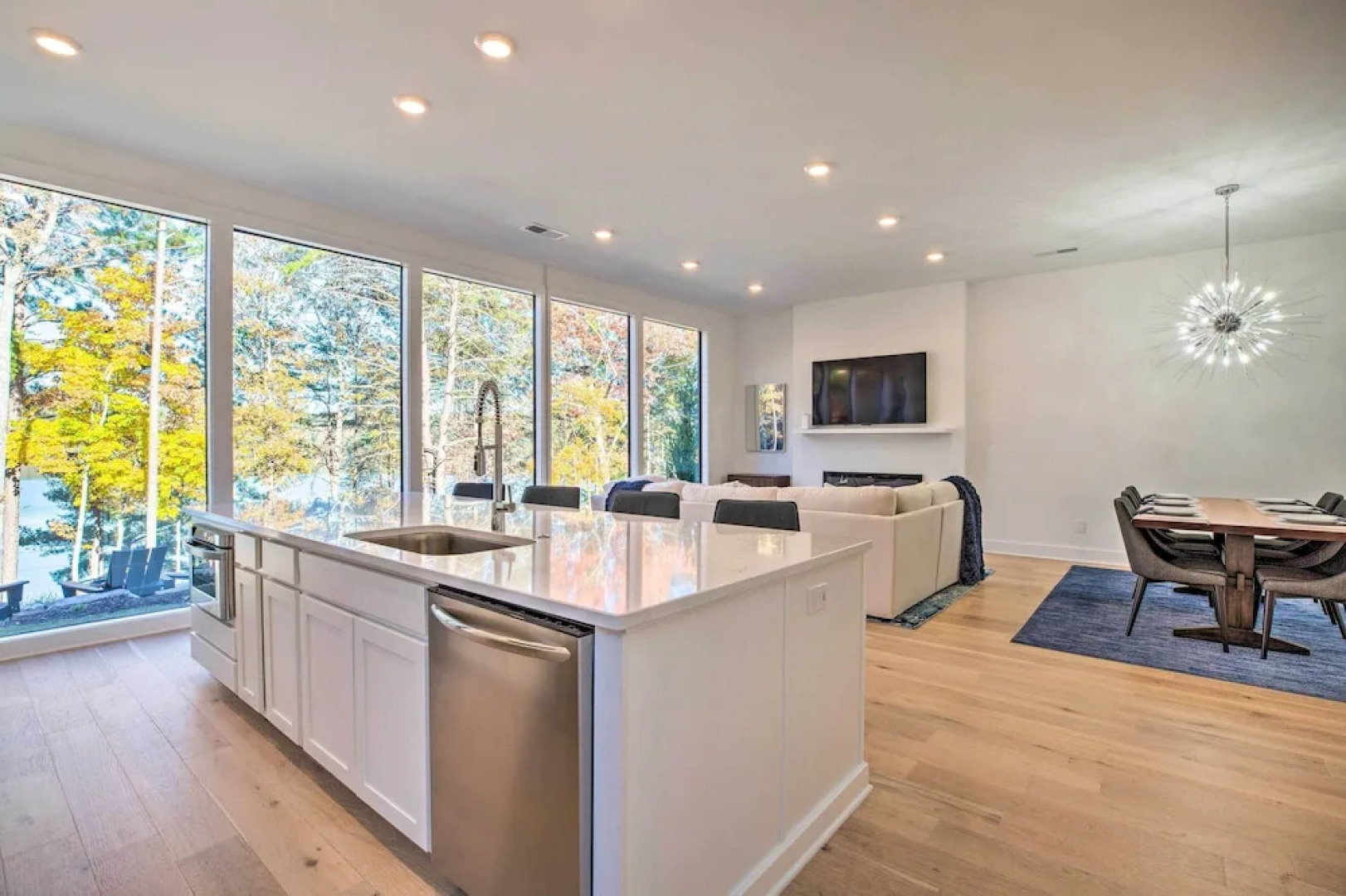 Lake Arrowhead Villa w/ Community Amenities!