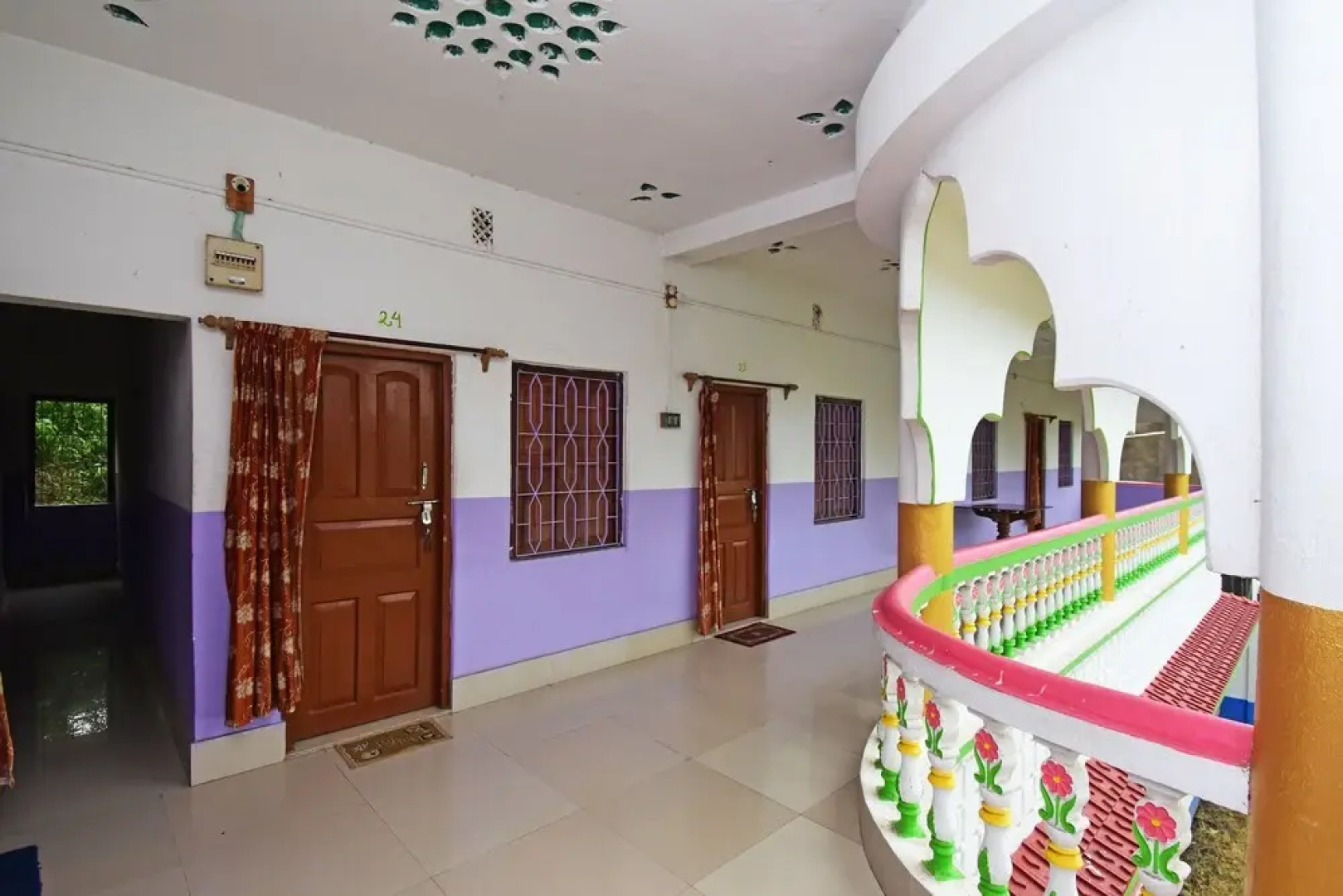 SPOT ON 43674 Apanjan Hotel