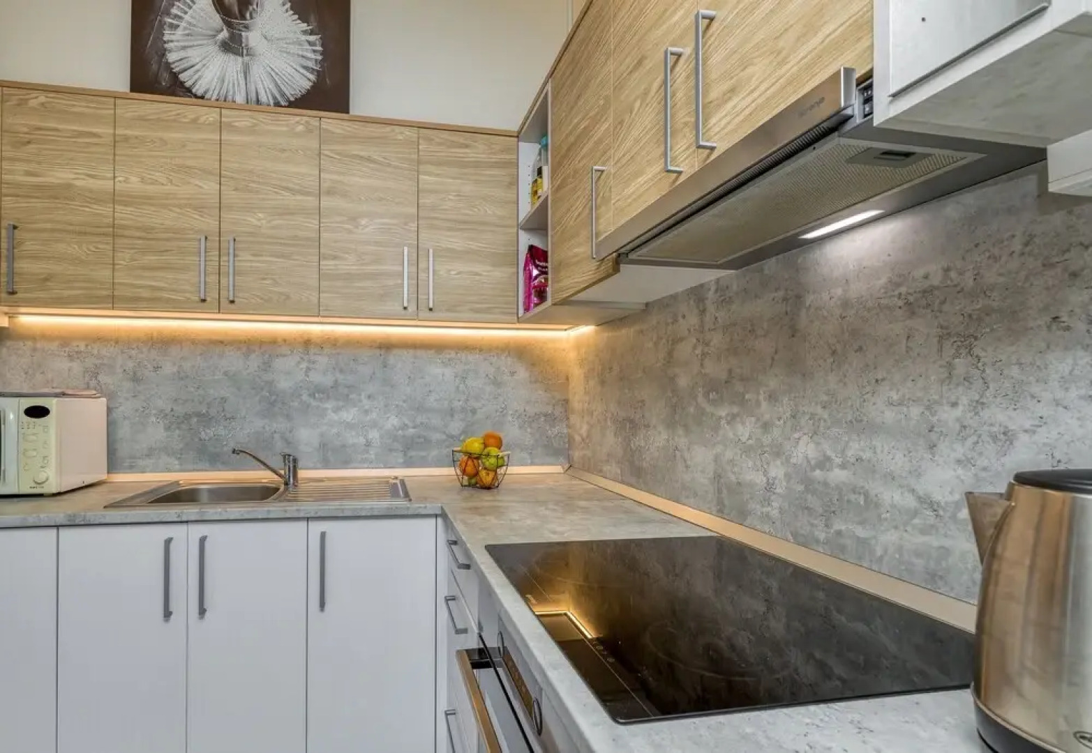 Pool & Whirlpool Villa Art Three