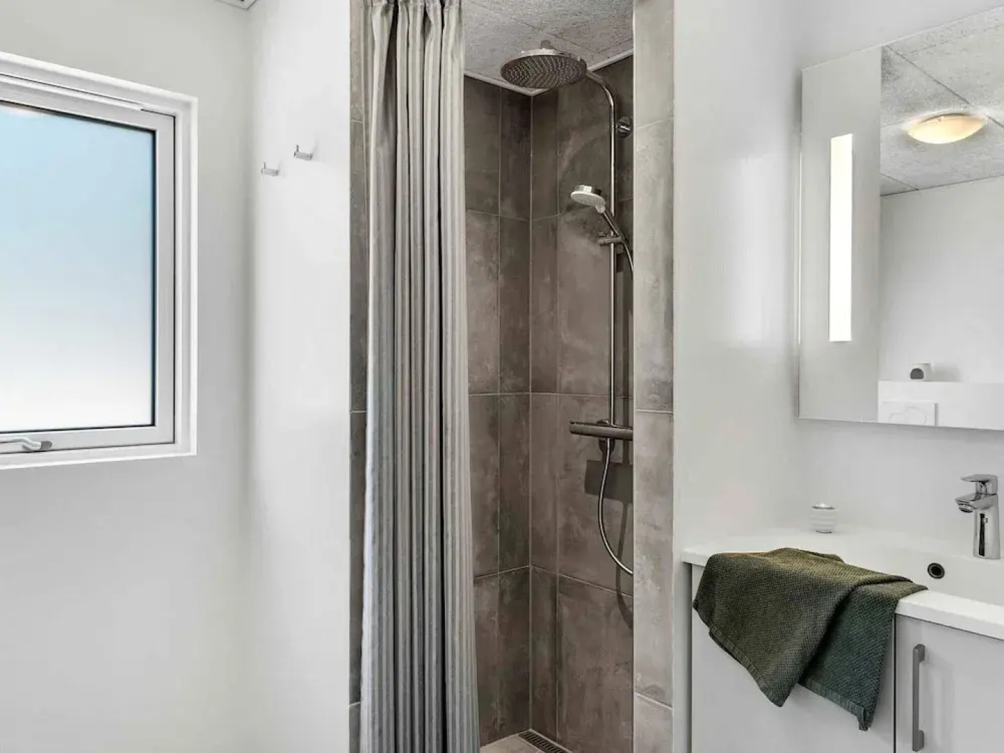 5 Star Holiday Home in Dronningmolle