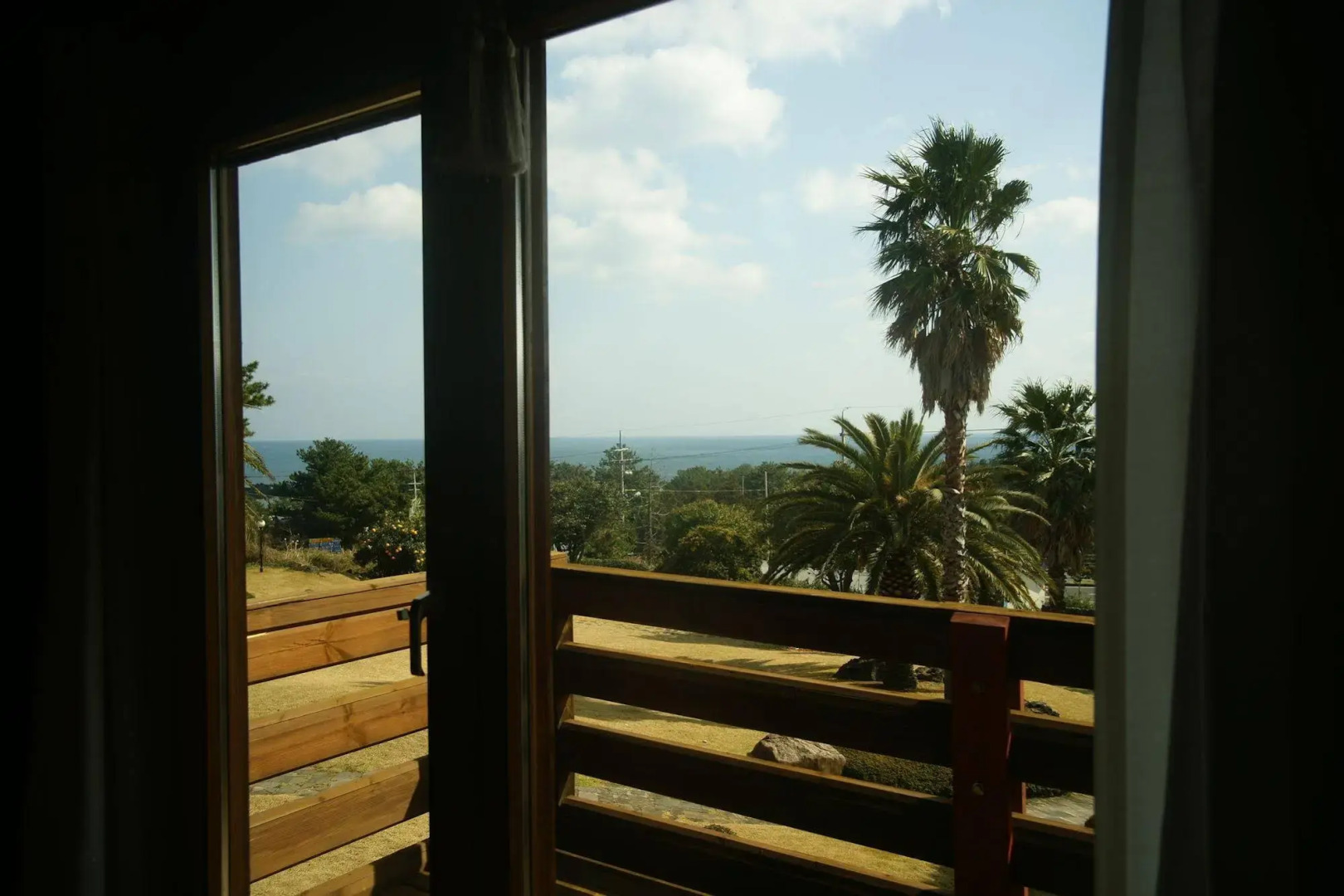 Sunny Day Jeju Pension