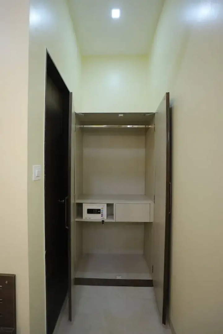 VL Patil Stays & Banquets