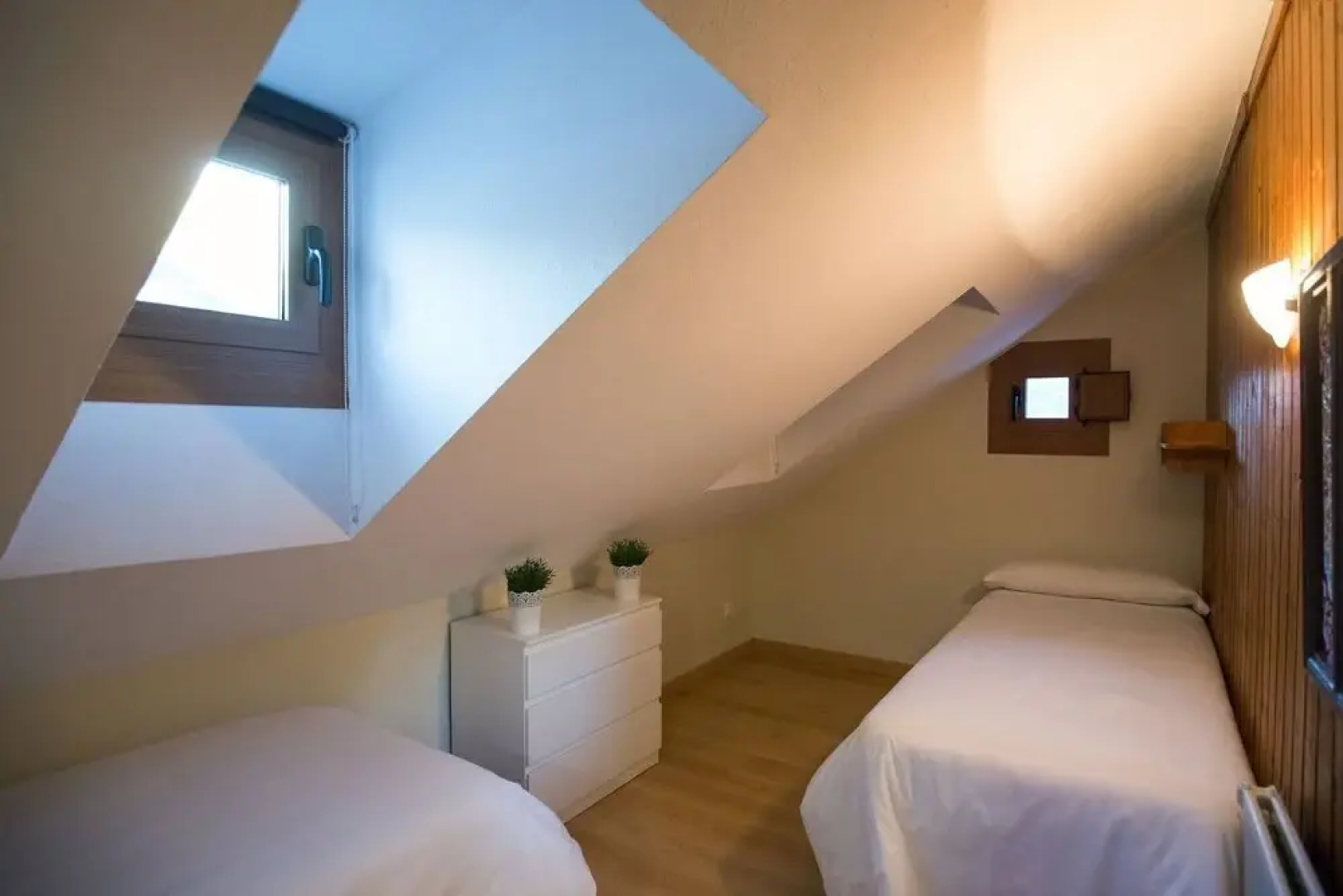 Foratata by Keywii. 6paxs. Sallent de Gallego