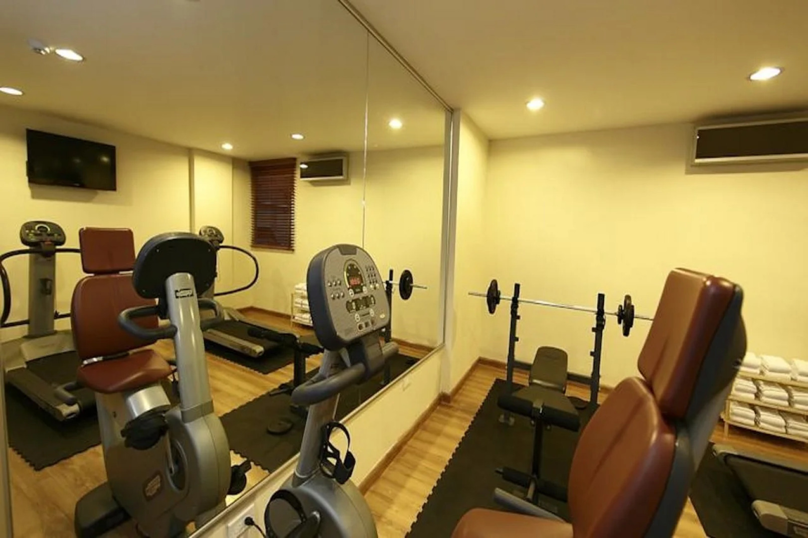 Hotel Suites Ambassador