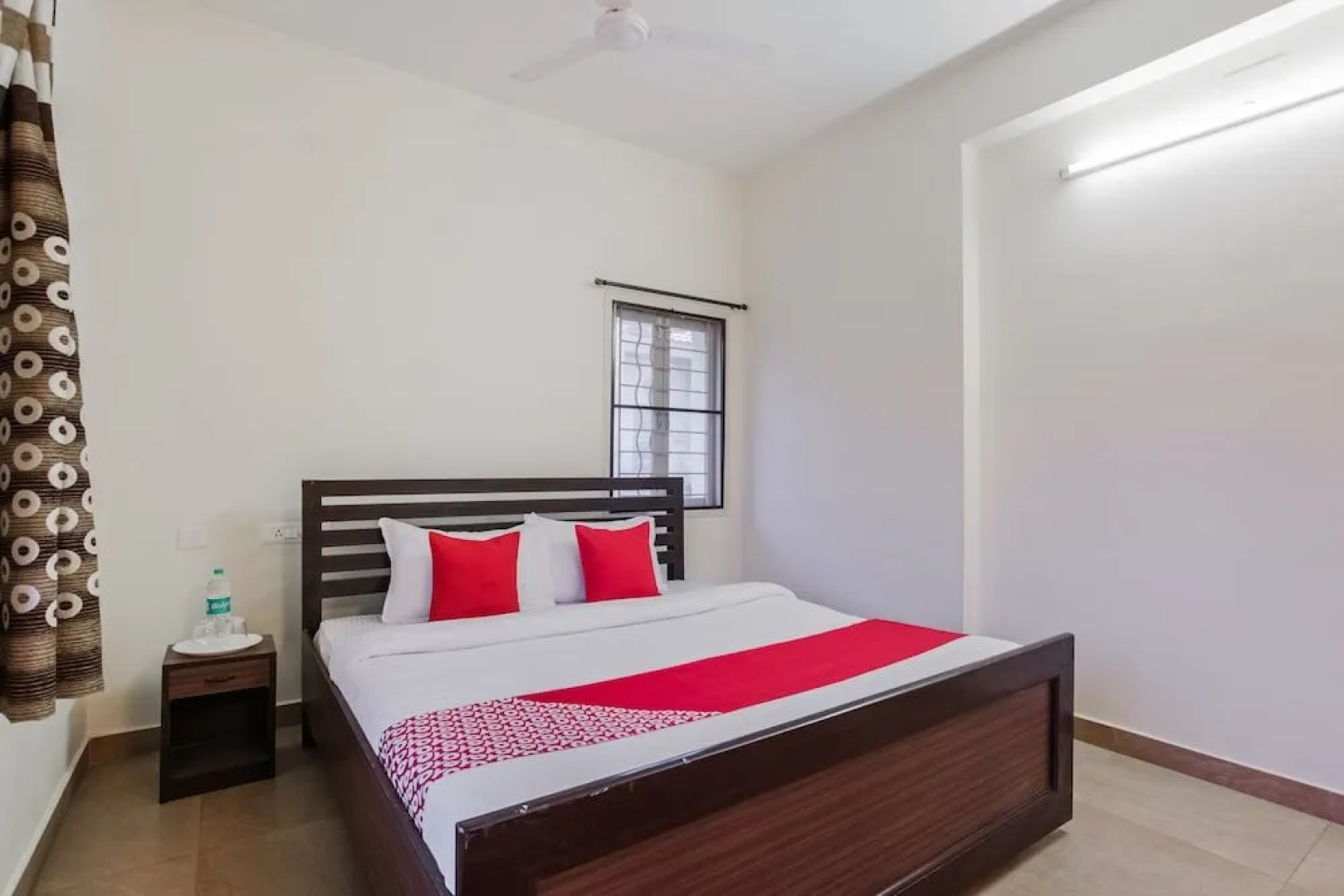 Oyo 46628 Pheonix Inn