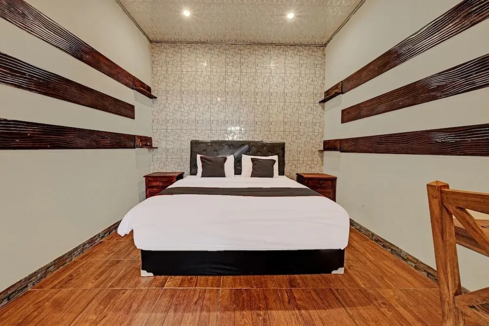 Capital O 92276 Hotel Pesona Gunung