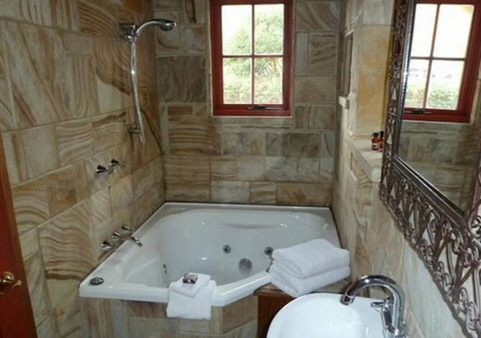 Piermont Retreat Swansea