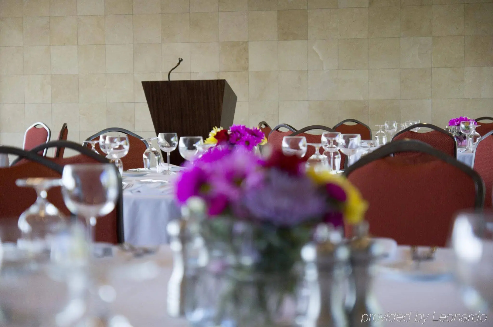 Bushkill Inn & Conference Center