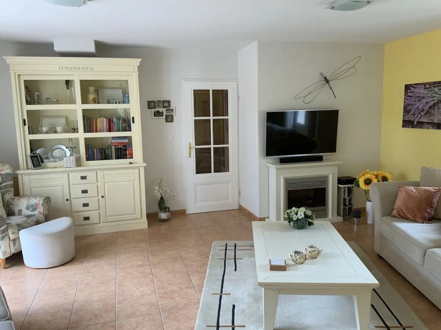 Stylish Villa With Heated Swimming Pool Close to the Lovely L'isle-sur-la-sorgue