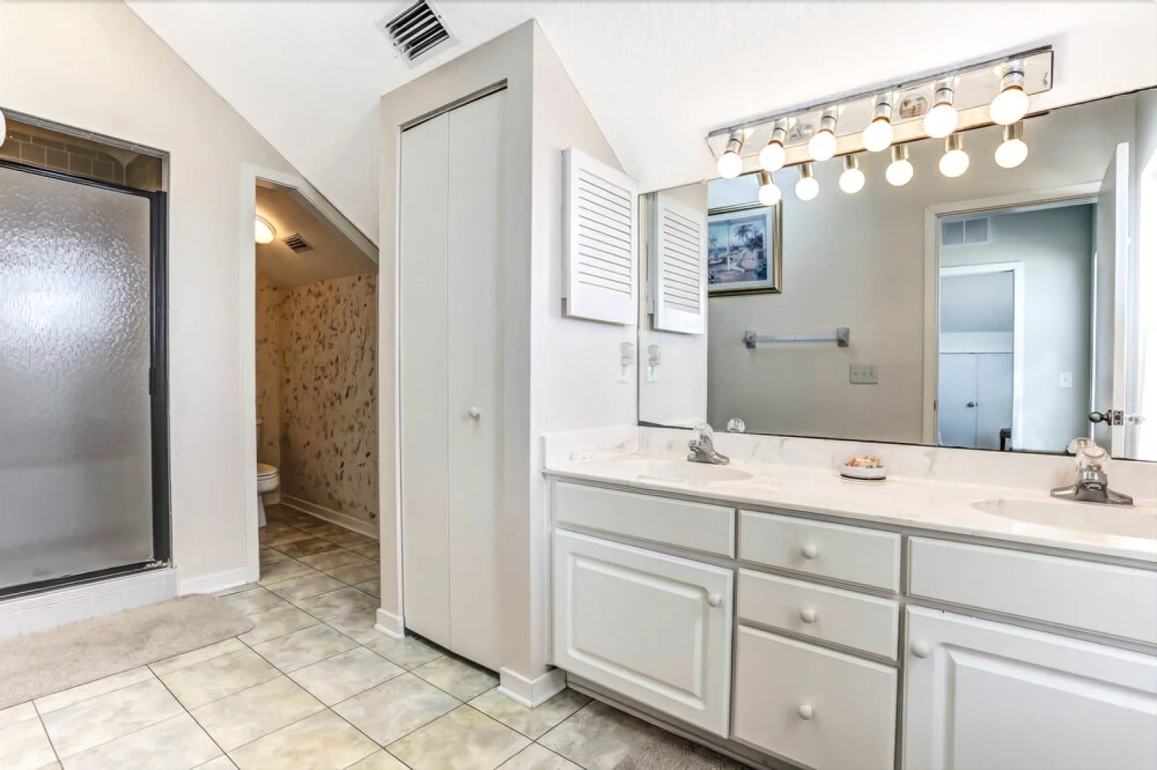 812 S. Fletcher - 3 Br Cottage