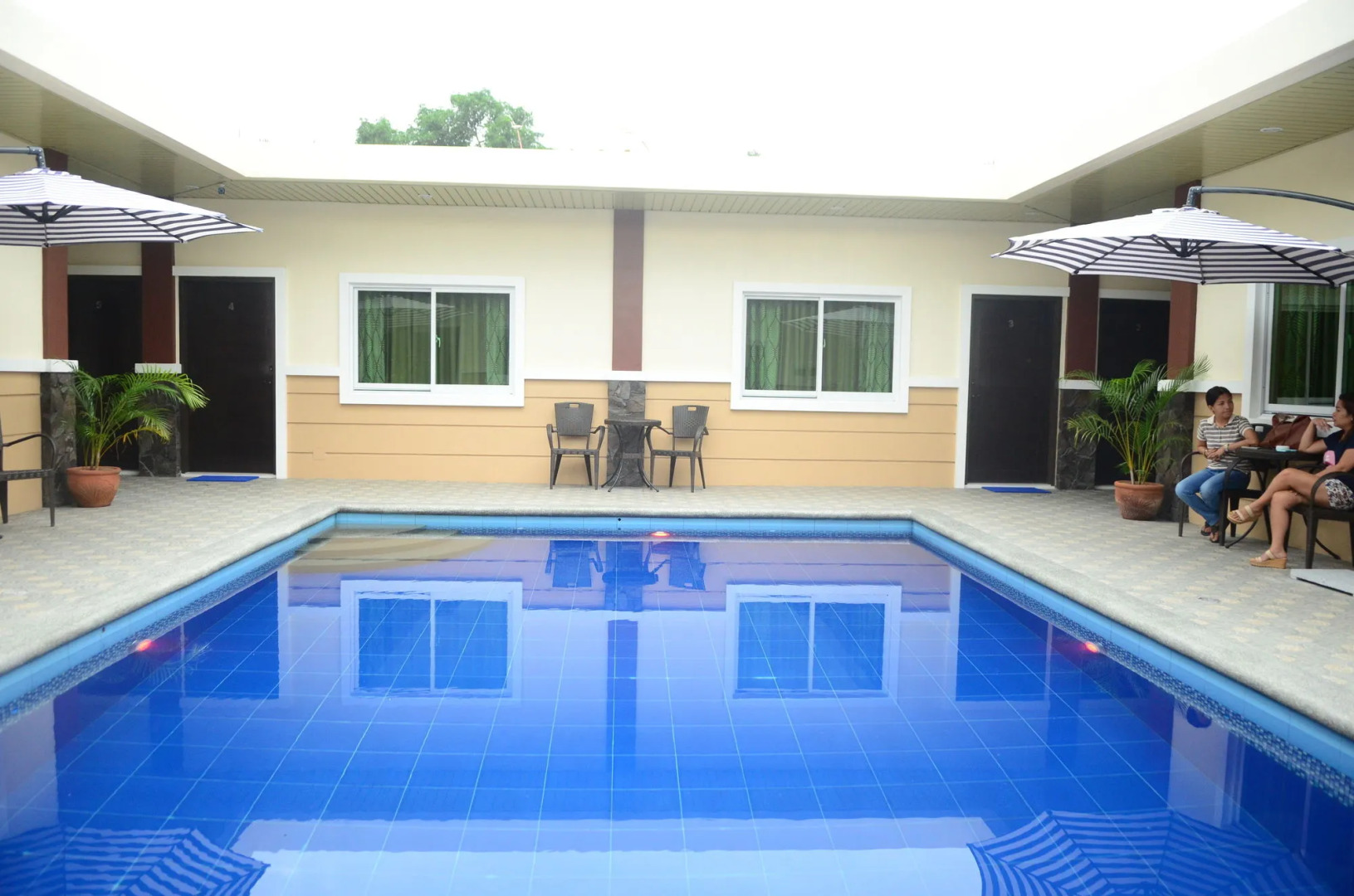 Jo Carter's Hotel and Suites Angeles City