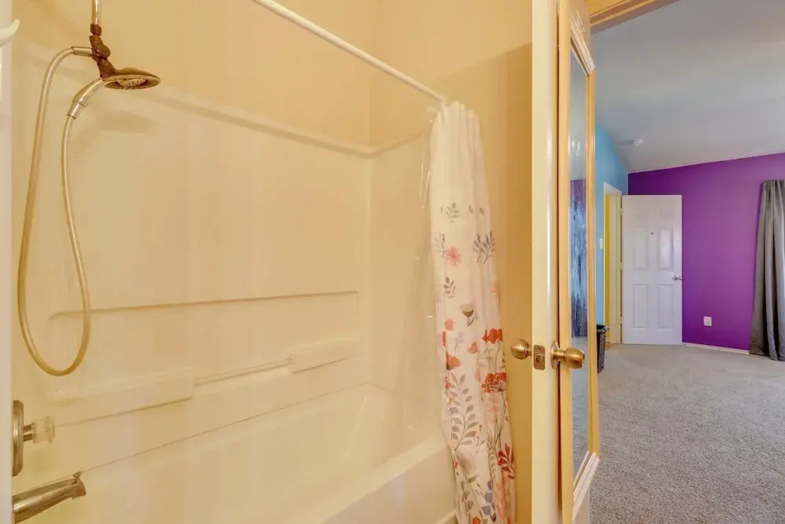 Pet-friendly Austin Area Home w/ Outdoor Oasis