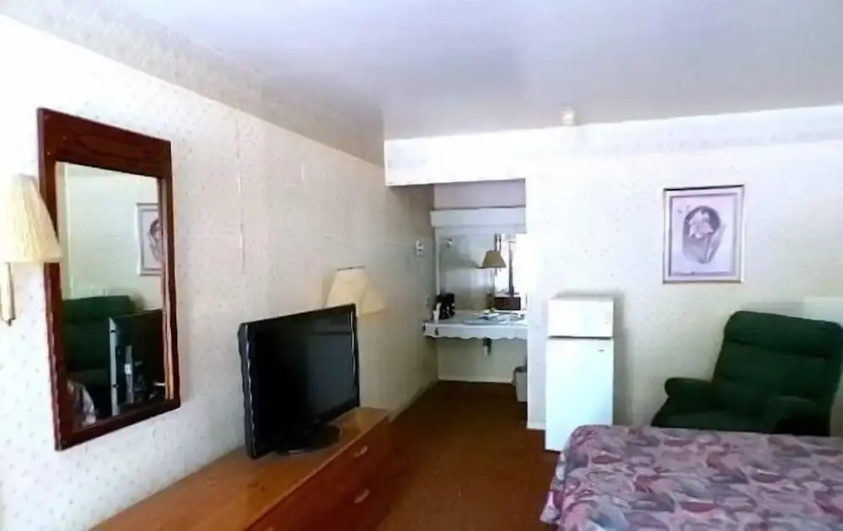 Hotel O Relax Inn Lewisburg near I-64