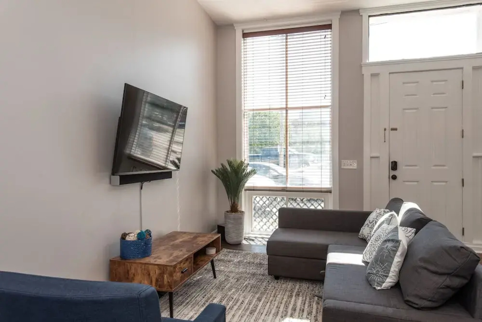 Heart of Mainstrasse Apt 1