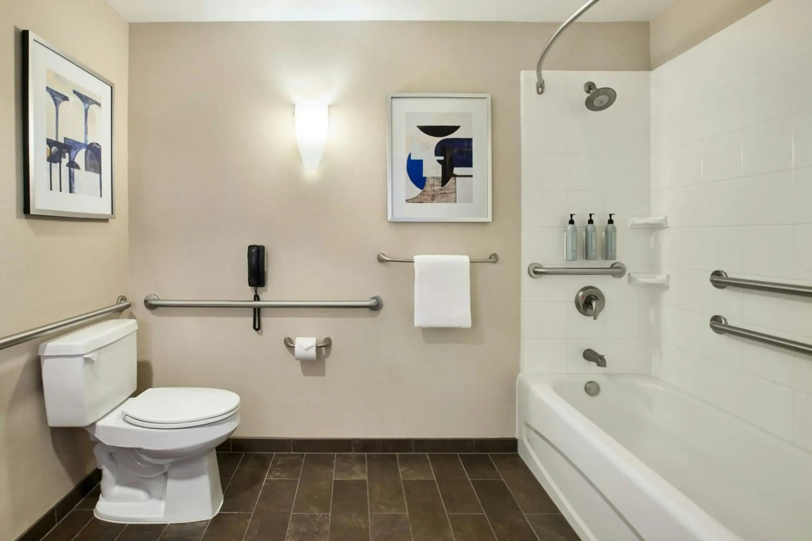 Courtyard by Marriott Los Angeles - Sherman Oaks