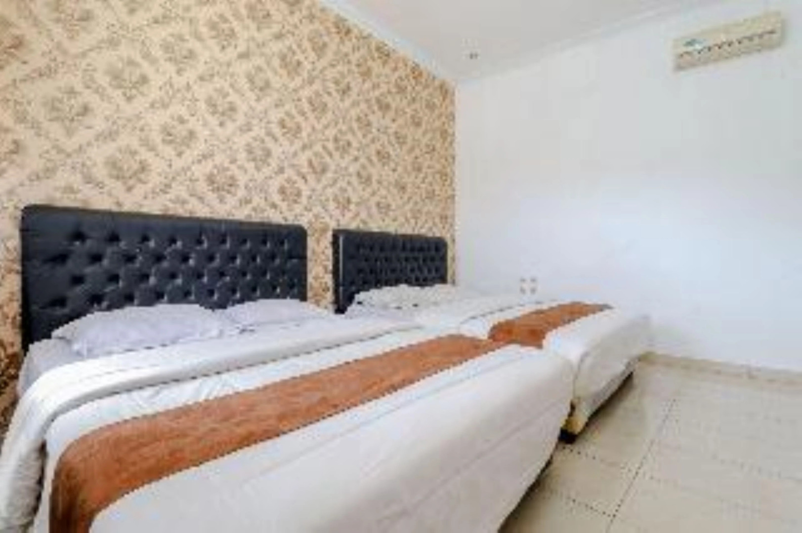 Griya Limasan Hotel by ZUZU