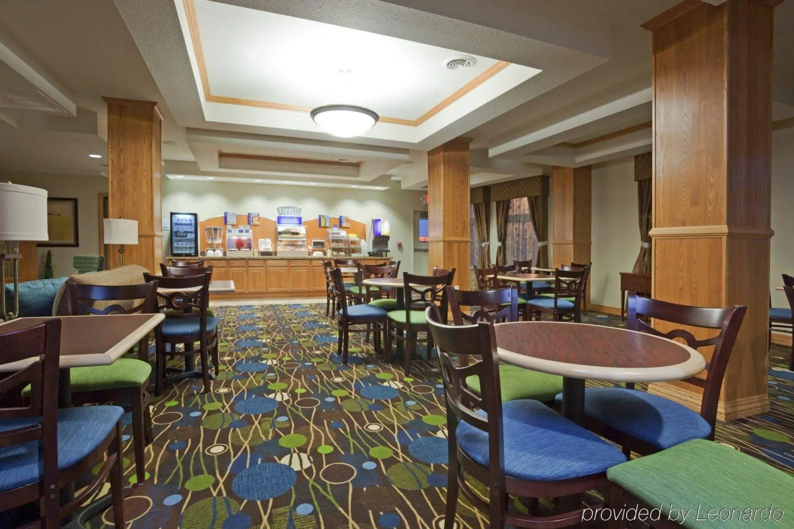 Holiday Inn Express & Suites Antigo by IHG