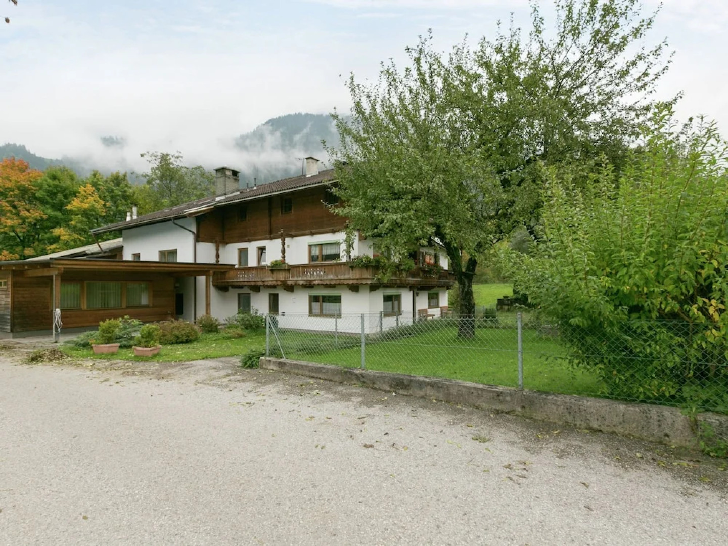 Splendid Apartment in Uderns near Hochzillertal Ski Area