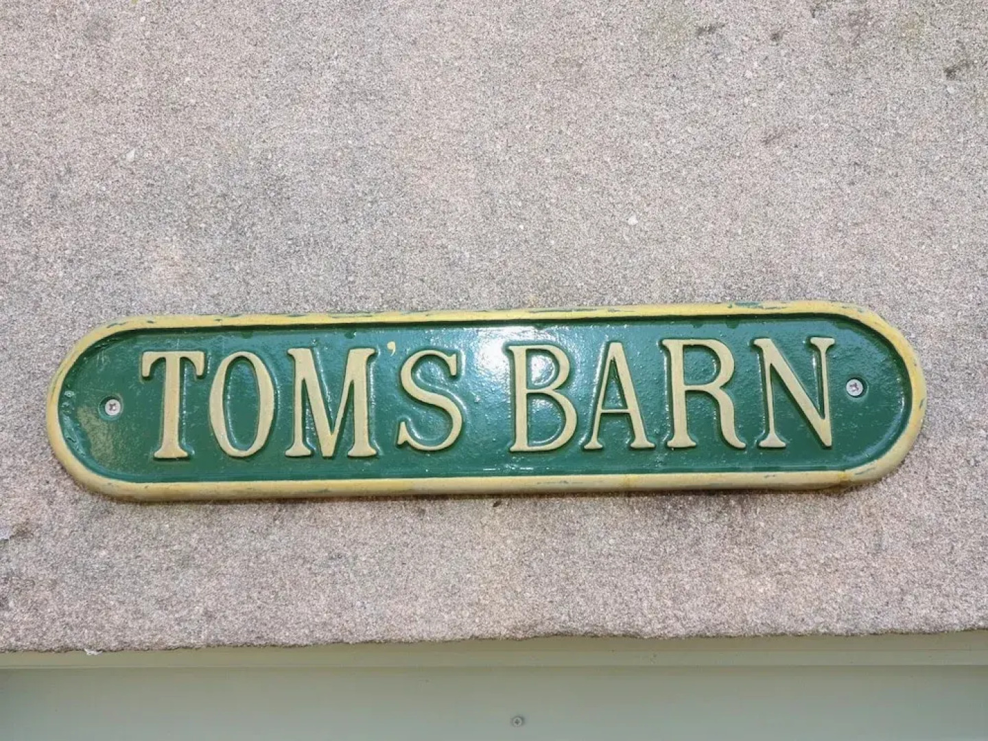 Tom's Barn