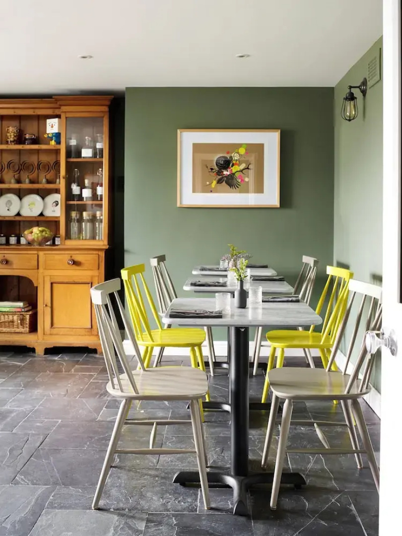 The Royston At Llwynaire