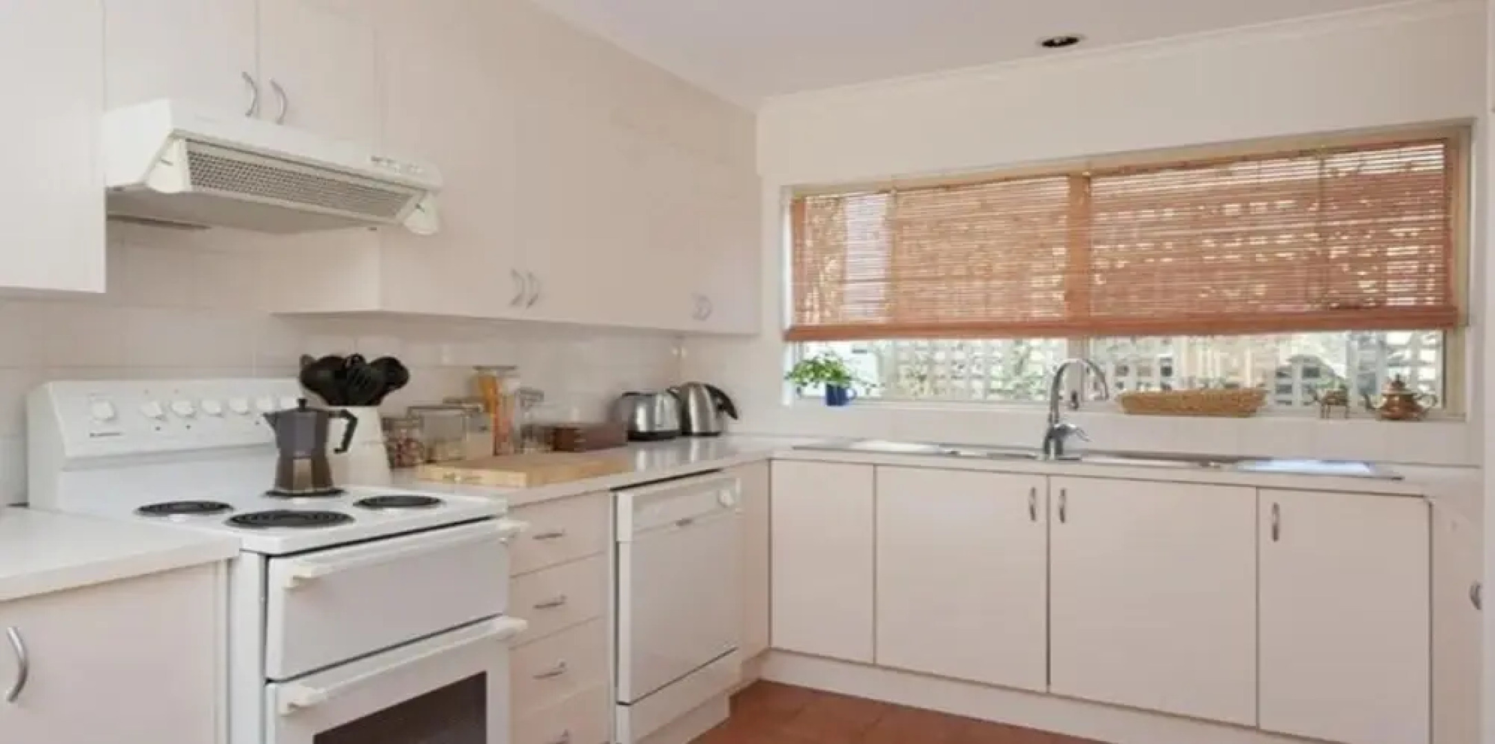 25 12-18 Newth Place Surf Beach