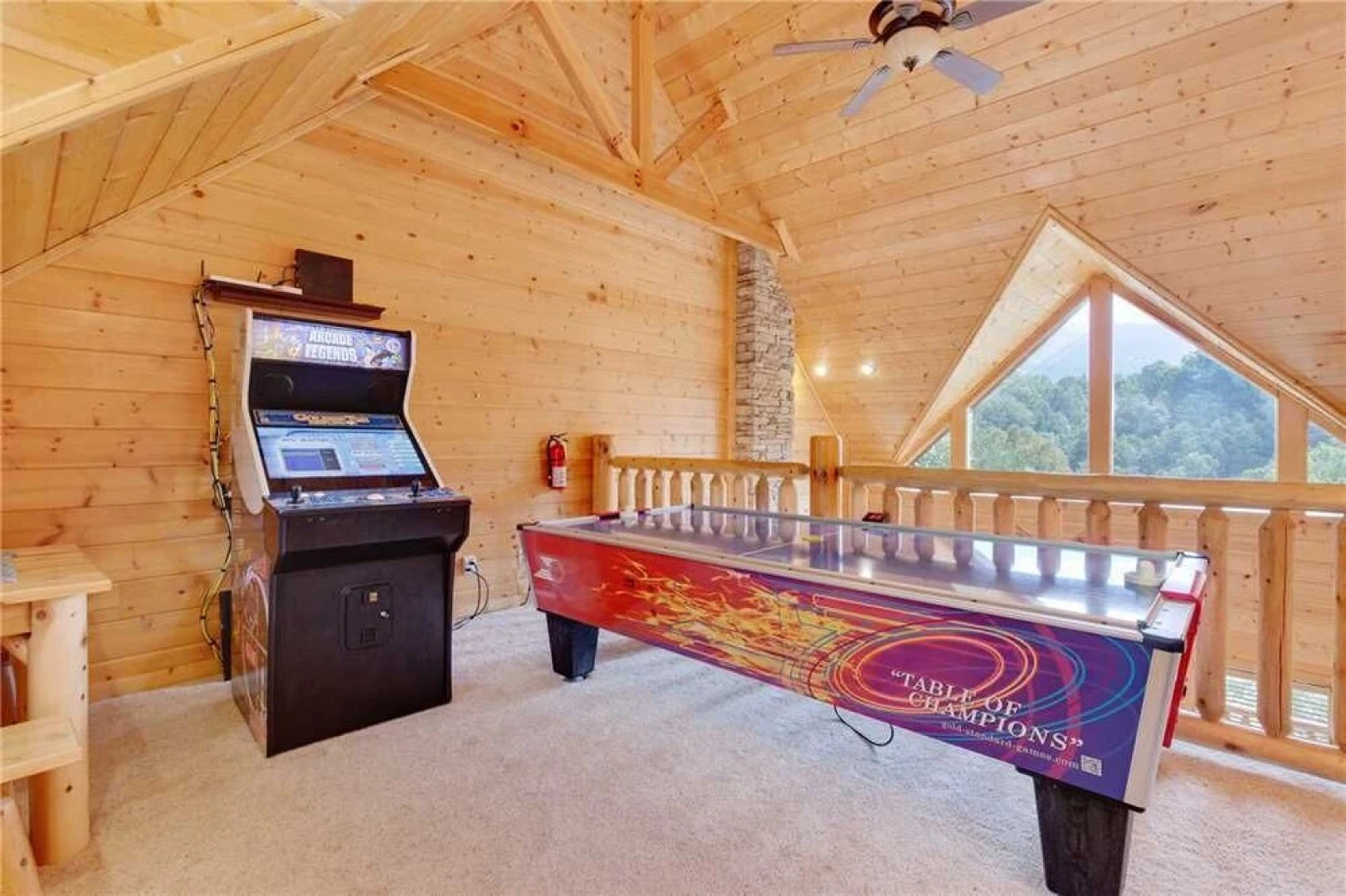 Changes in Latitude 4 Bedroom Home with Hot Tub