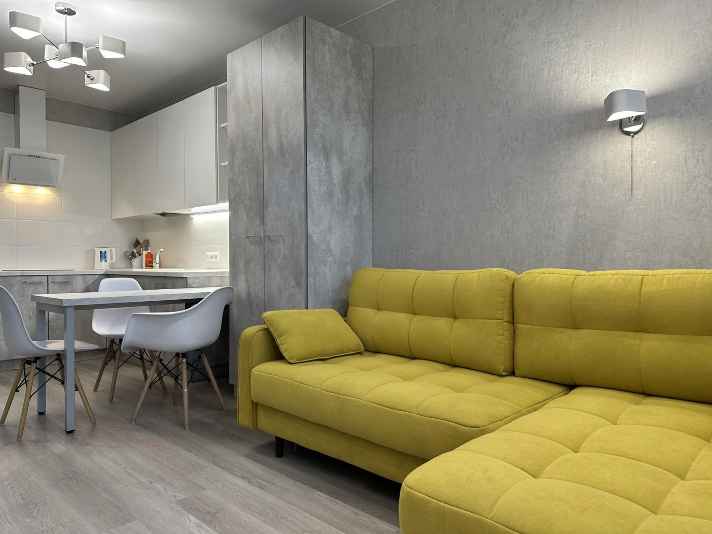 Студия на Смолина 67 в центре от АБЦ апартаменты