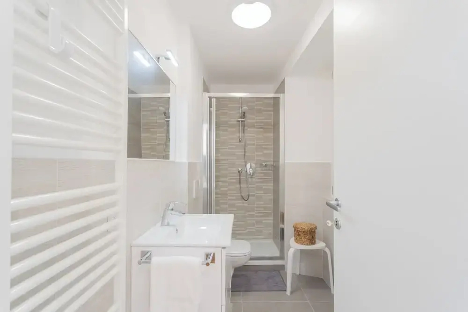 Pozzo Vertical Apartment With Garden and Parking by Rent all Como