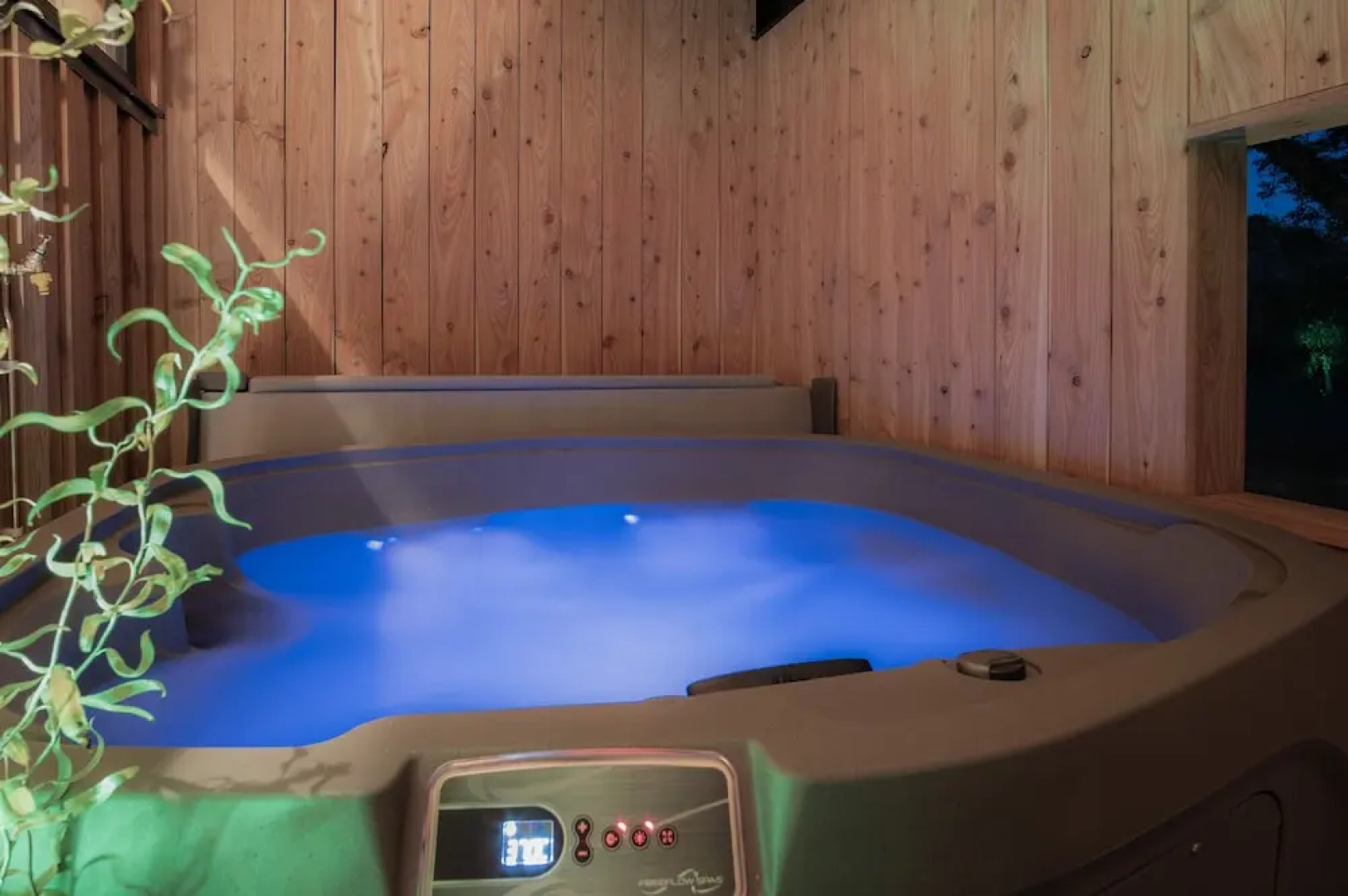 Tawny Lodge - 1 Bedroom - Blossom Farm