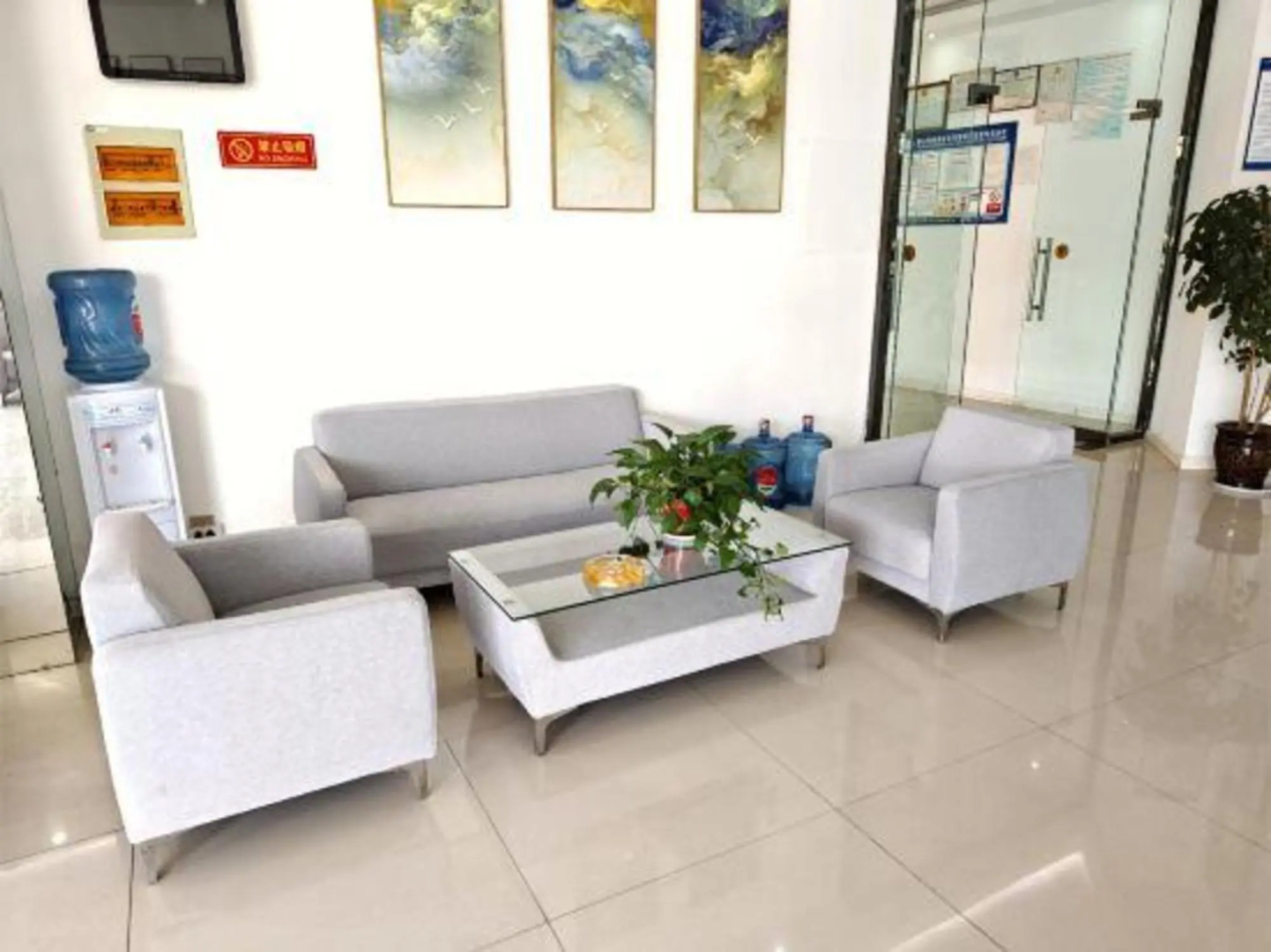 Meishan Fu Traders Hotel four