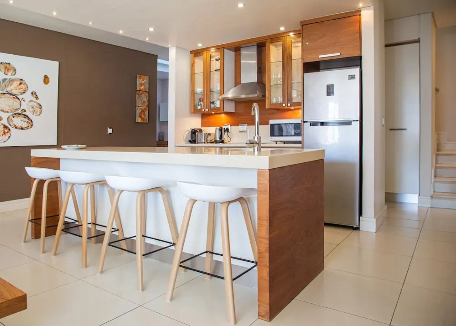 Marine Square Luxury Holiday Suites - Apartments