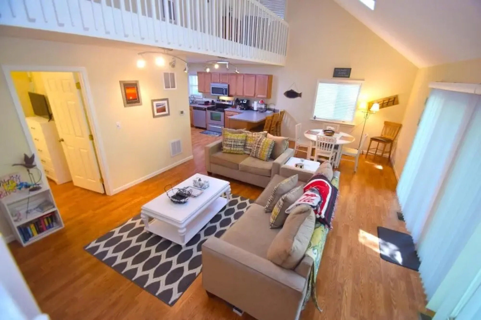 Ocean Pines-moonraker Road 54 3 Bedroom Home by RedAwning