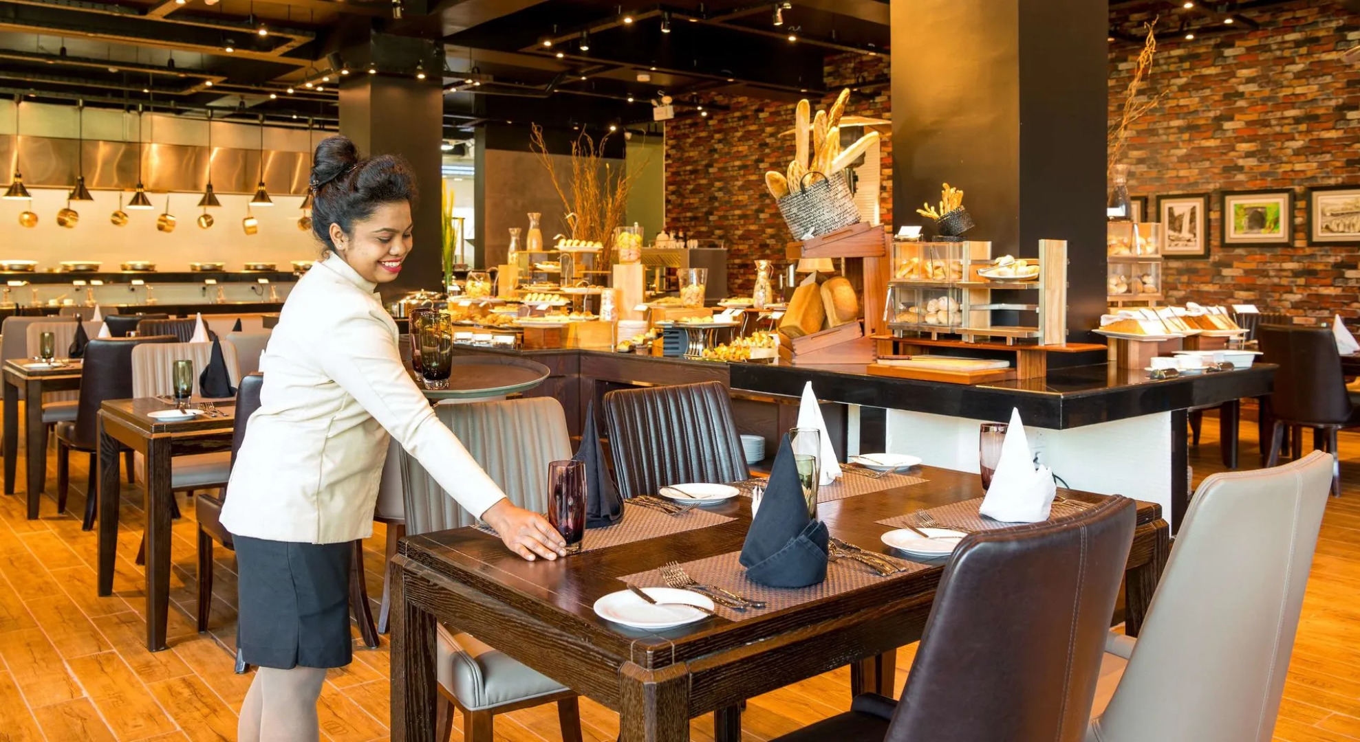 The Golden Ridge Hotel