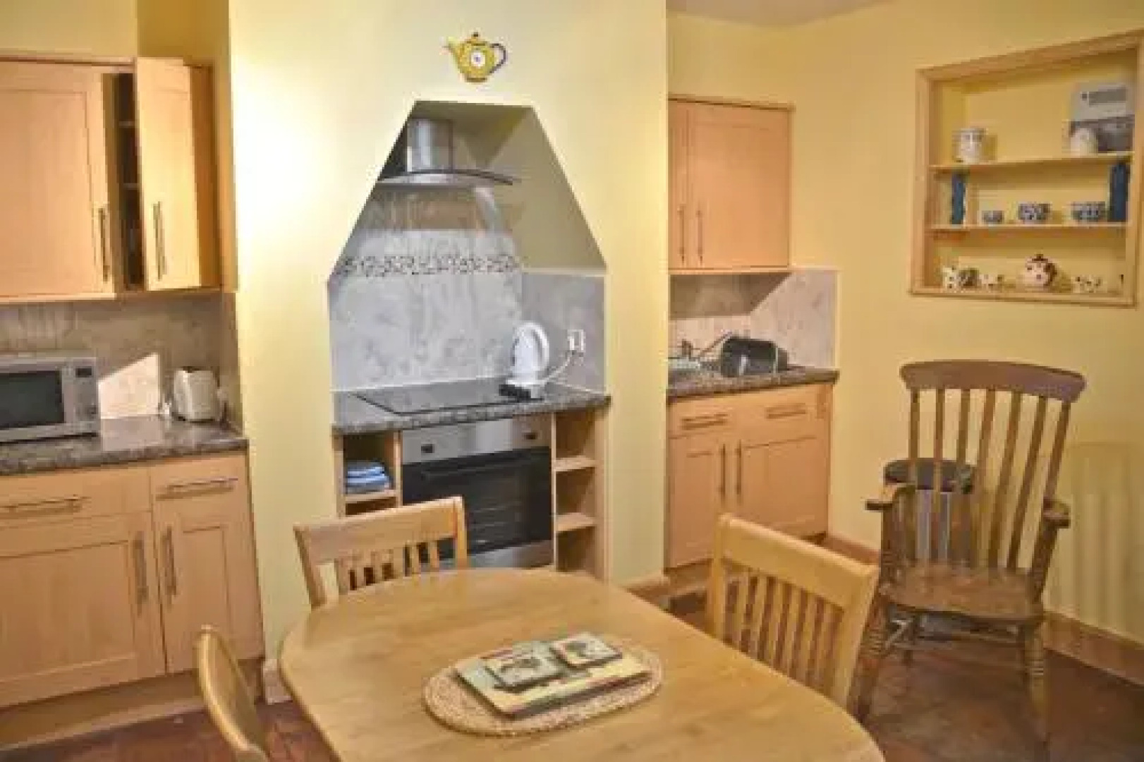 Apartment Honeycomb House