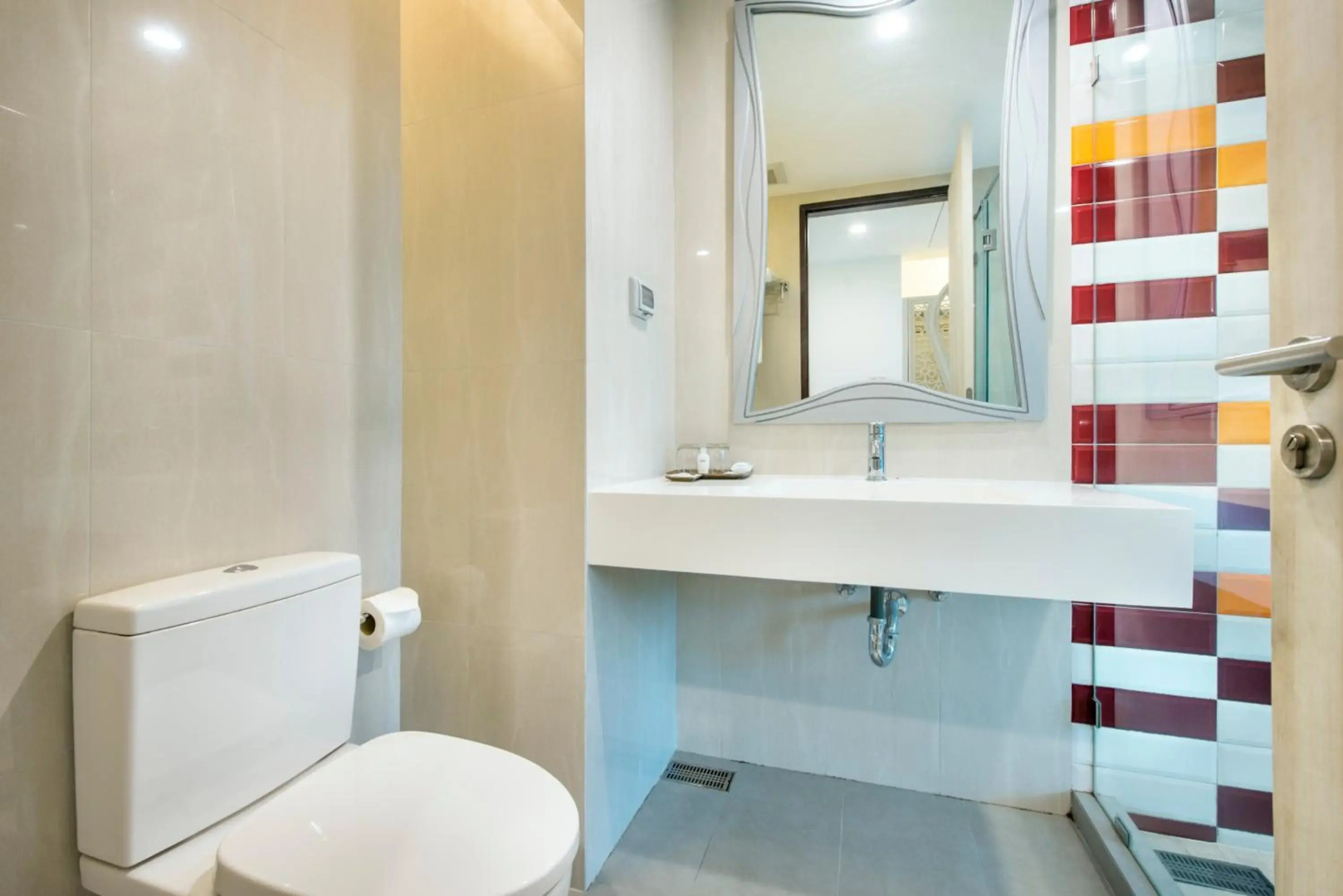 Le Tada Parkview Hotel