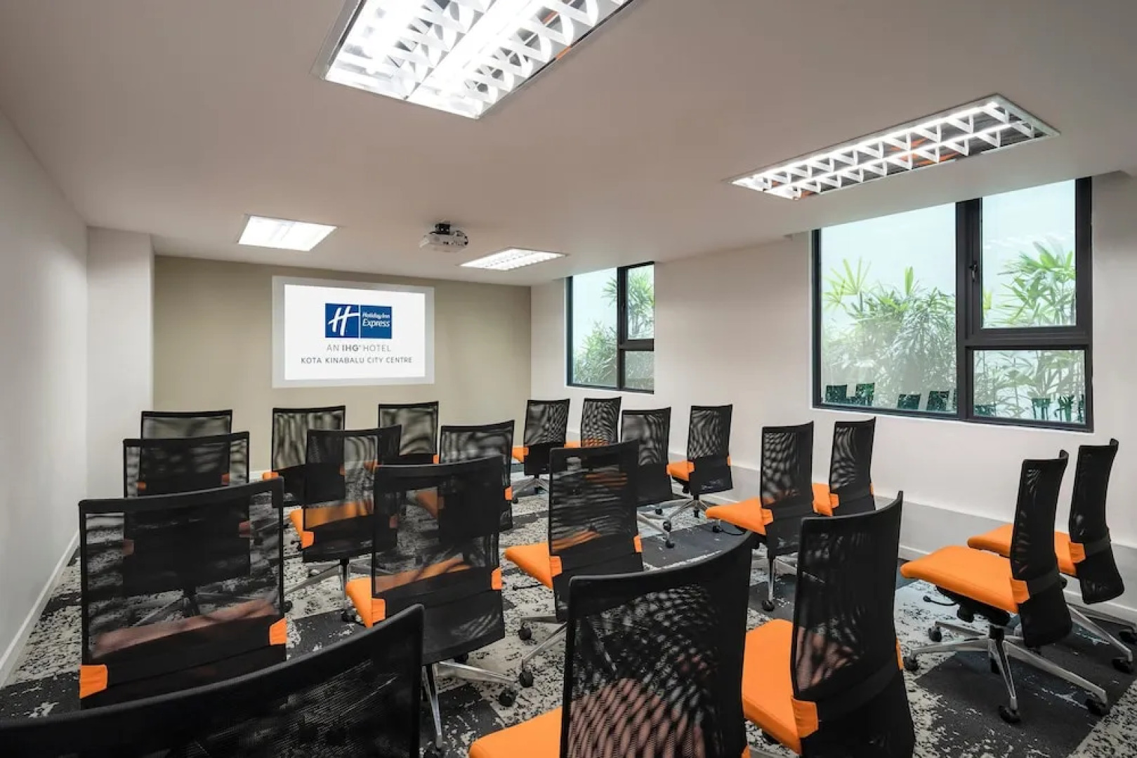 Holiday Inn Express Kota Kinabalu City Centre by IHG