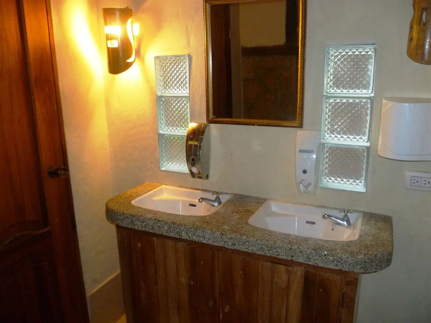 La Barquita Beach Hostel