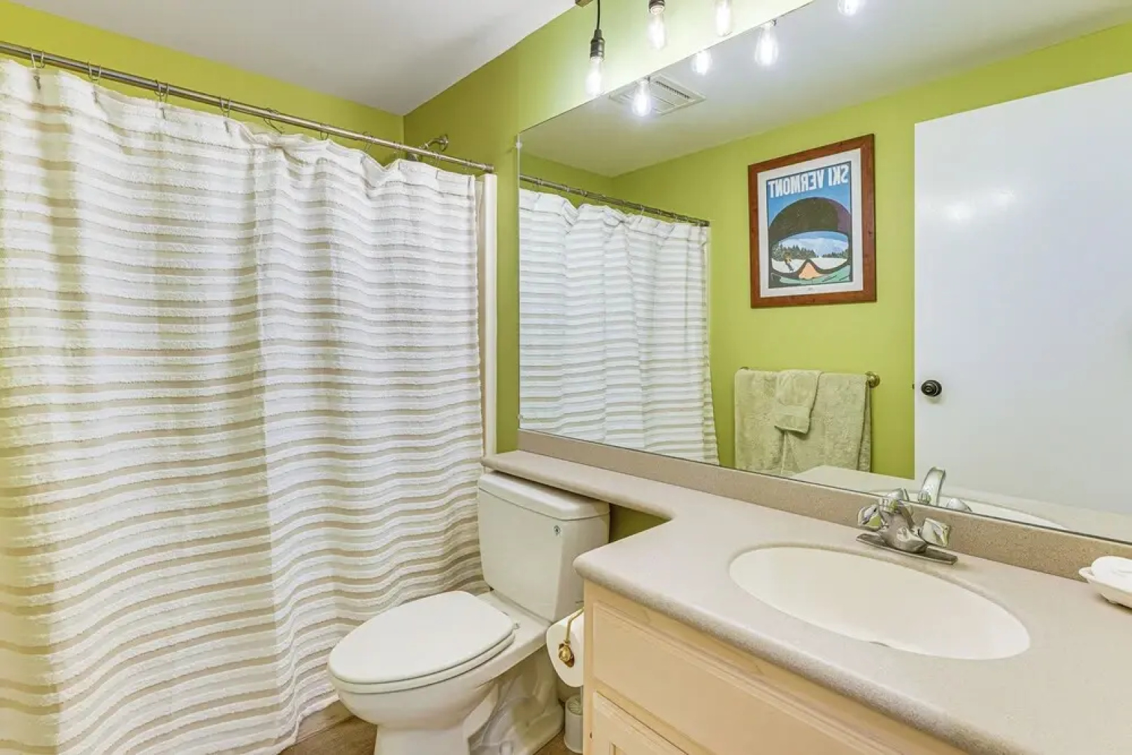 Walk to Ski Lift: Spacious Condo in West Dover!