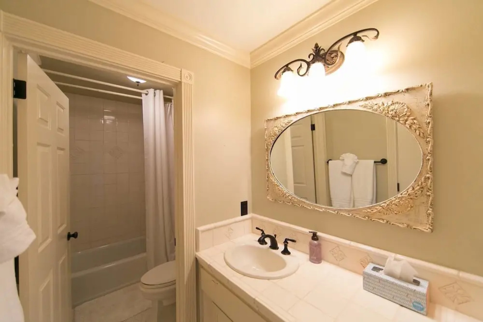 Luxurious Victorian Mansion on 200 Acre Estate